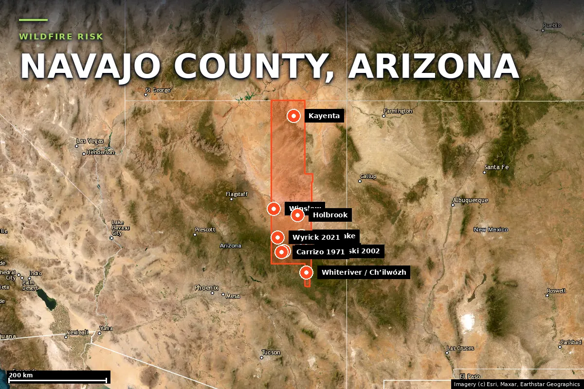 Satellite locator map of Navajo County, Arizona, with the county boundary outlined