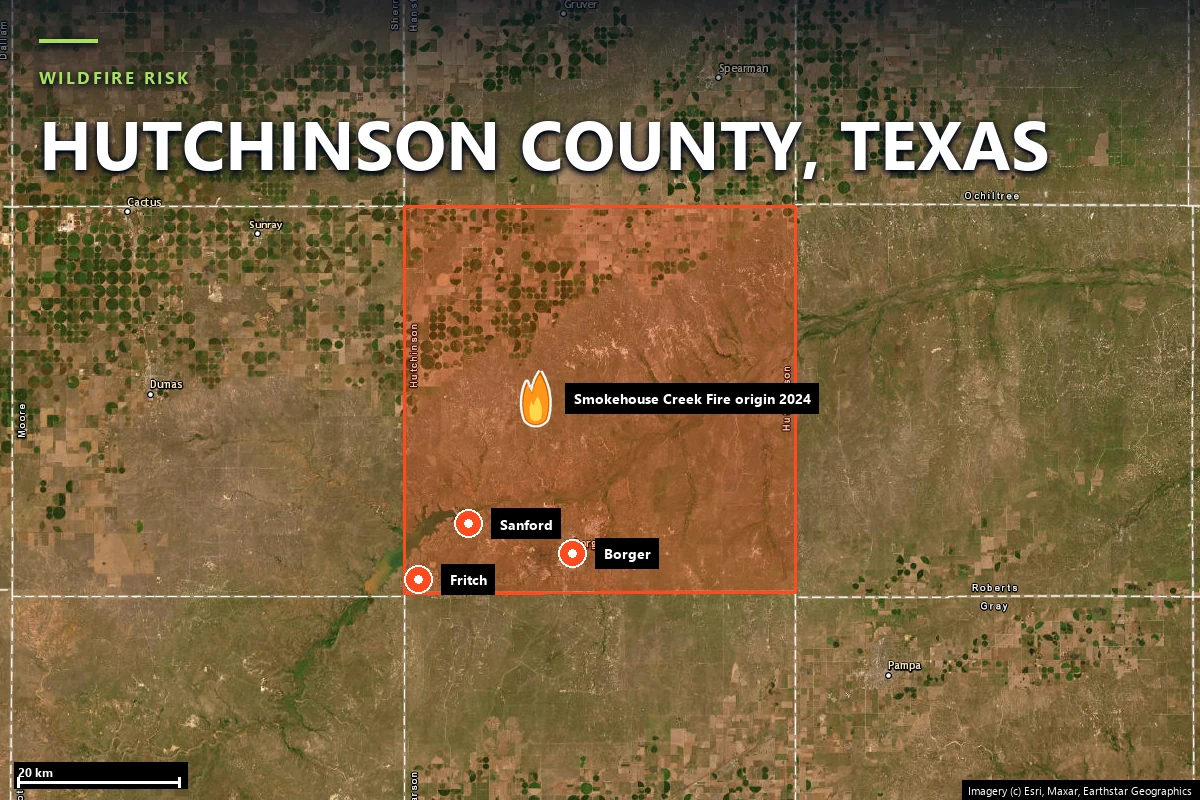 Satellite locator map of Hutchinson County, Texas, with the county boundary outlined, Borger, Fritch and Sanford marked, and a flame icon at the Smokehouse Creek Fire origin north of Stinnett