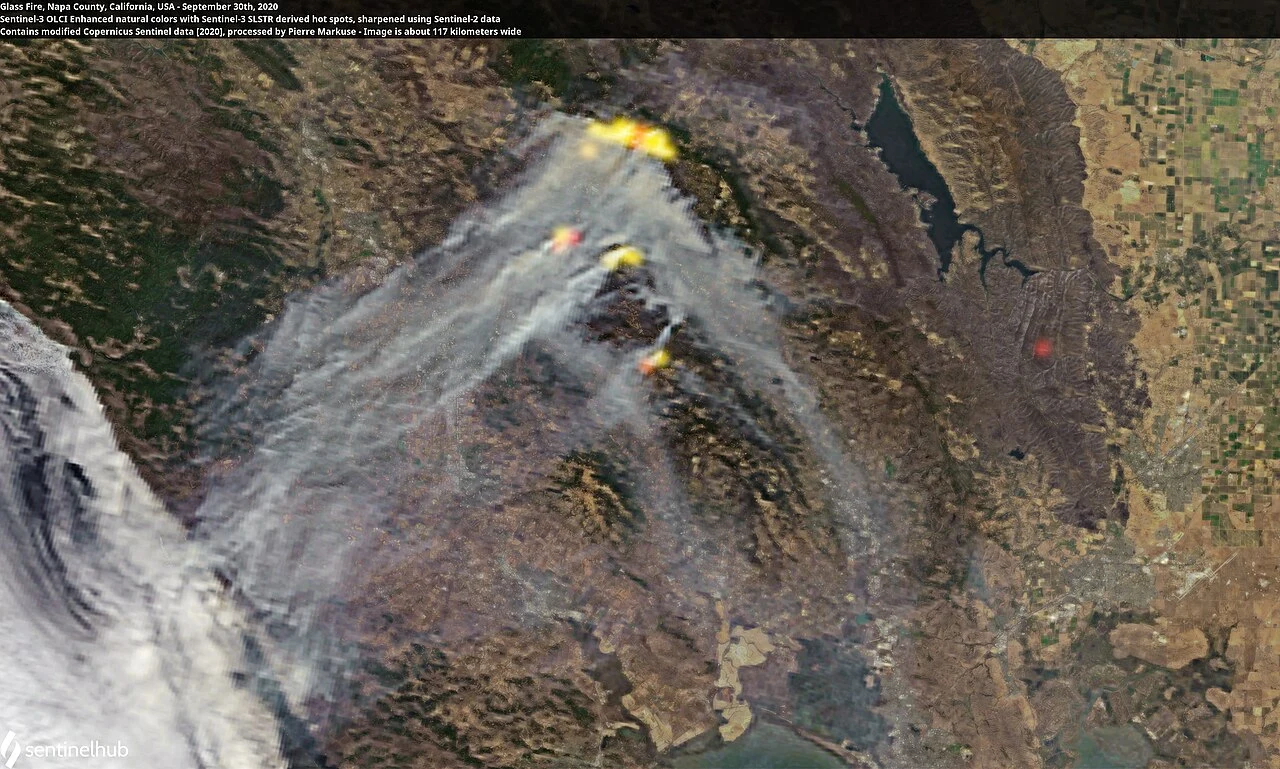 Sentinel-3 satellite image from September 30, 2020 showing active fire hotspots and smoke plumes of the Glass Fire spreading southeast across Napa County toward Lake Hennessey