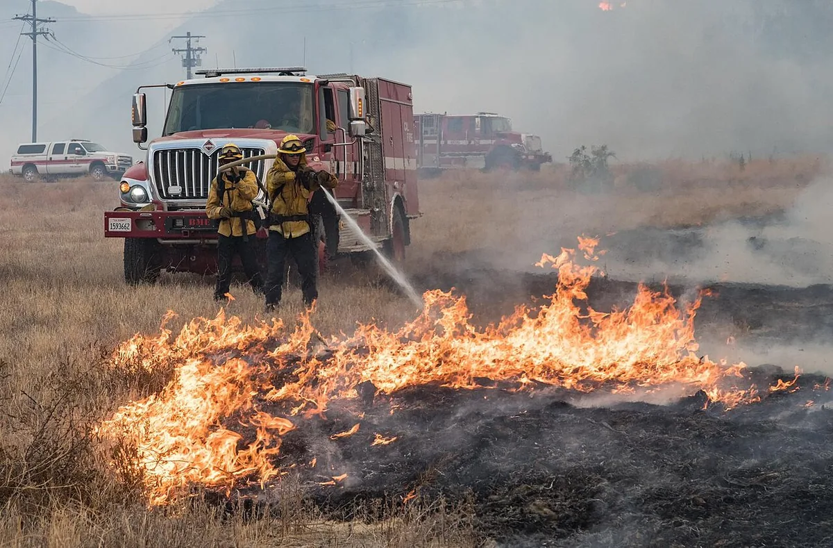Fairview Fire (2022) in Riverside County, California - Firefighters battle a hotspot of the Fairview Fire , published on September 8, 2022. The fire was at 27,319 acres and 5% contained