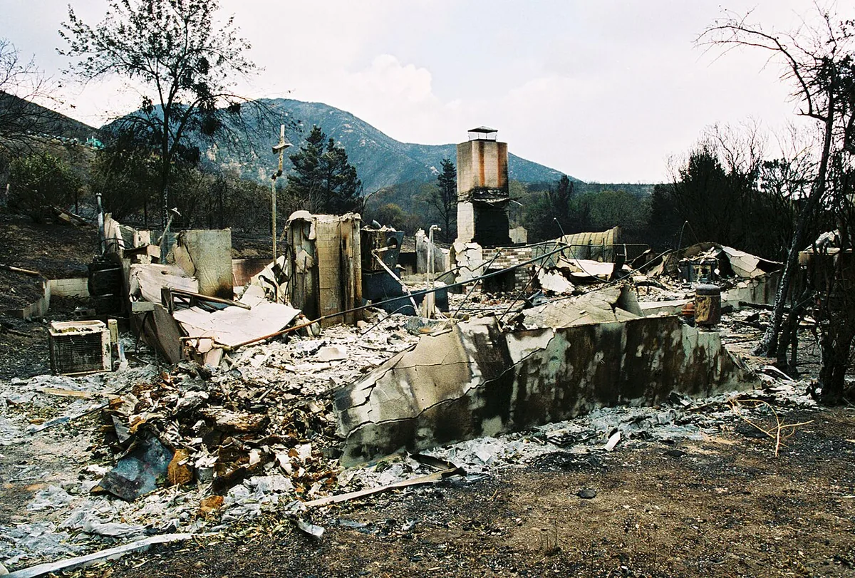 Old Fire (2003) in San Bernardino County, California - San Bernardino, CA, October 30, 2003 — The Old Fire (2003) Twisted metal is all that remains of this home in Waterman Canyon that